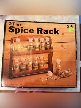 Vintage Wood Wall or Counter Rack Spice 12 Glass Apothecary Jars NOS Labels NEW